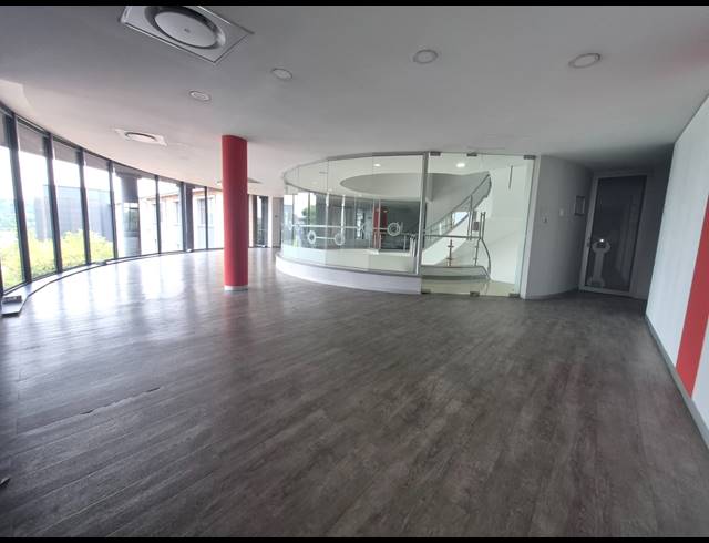 699M² OFFICE TO LET IN RIVONIA